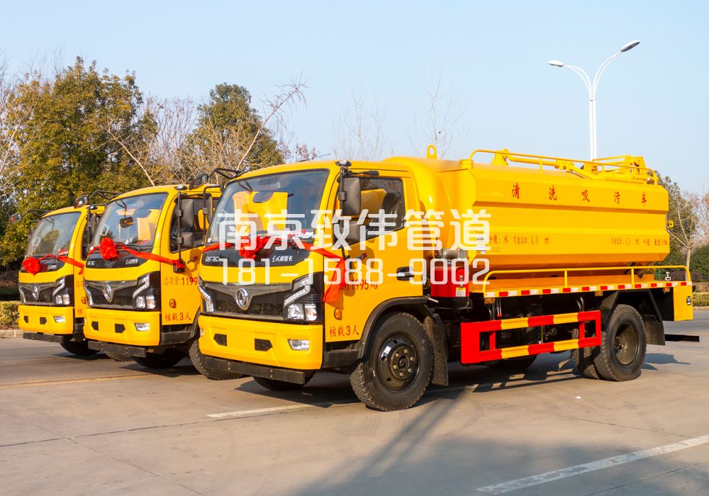 369回龙桥多利卡吸污车